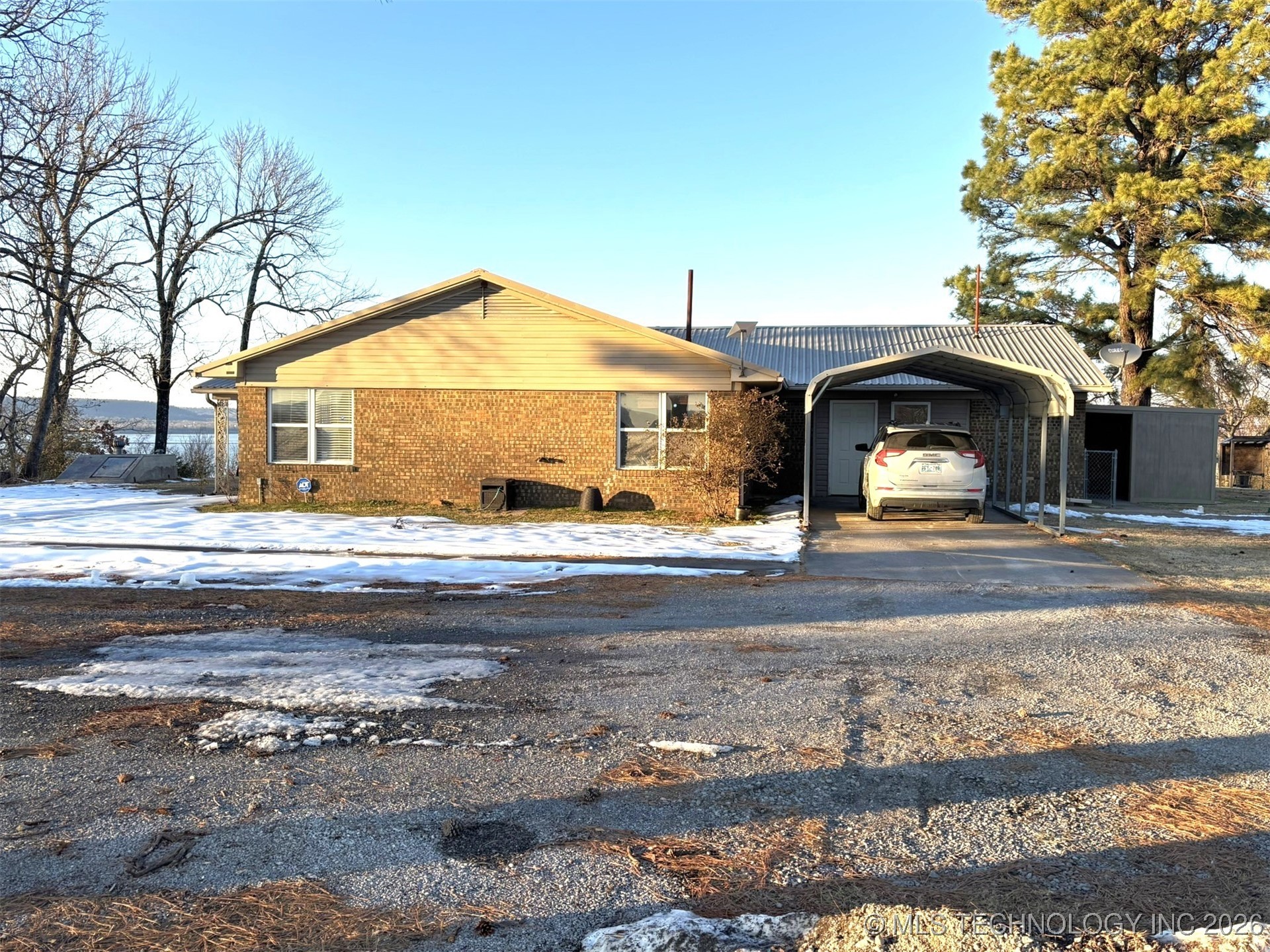 1148 Albert Road Property Photo 2