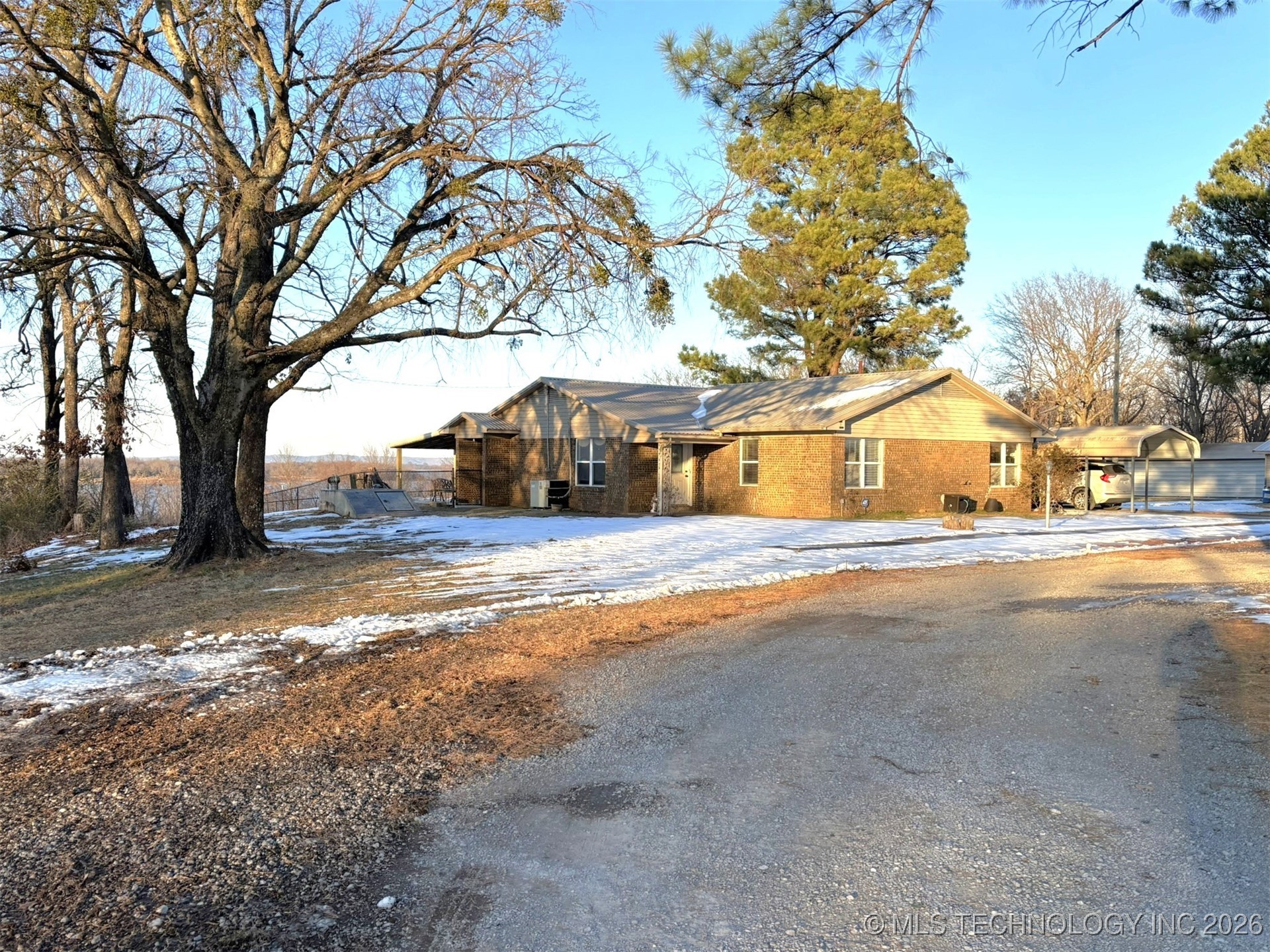 1148 Albert Road Property Photo 4