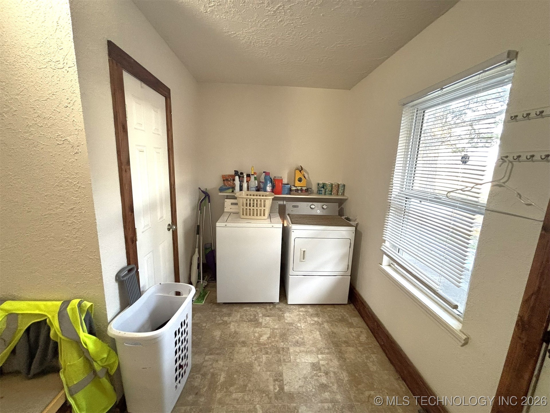 1148 Albert Road Property Photo 12