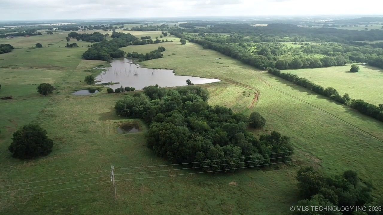 001 Shoe Make Property Photo 1