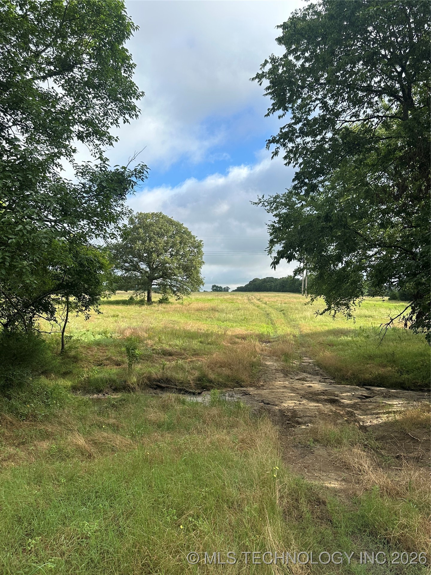 001 Shoe Make Property Photo 5