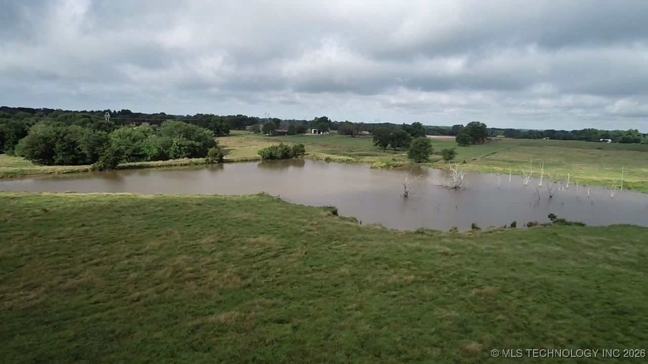 001 Shoe Make Property Photo 19