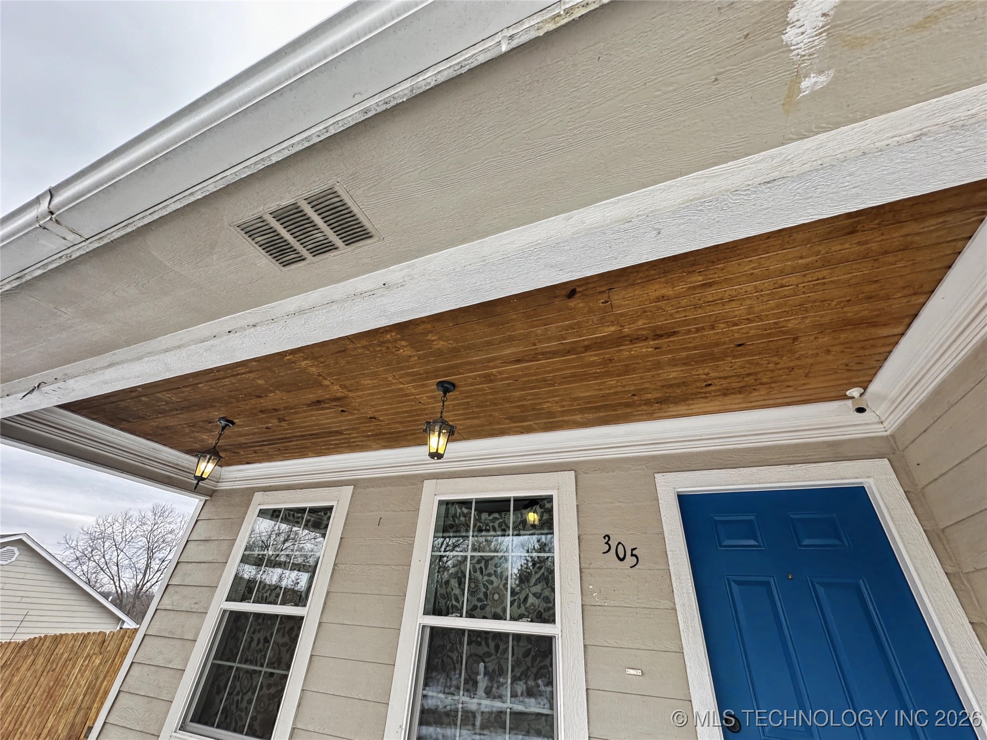 305 S Moccasin Avenue Property Photo 7