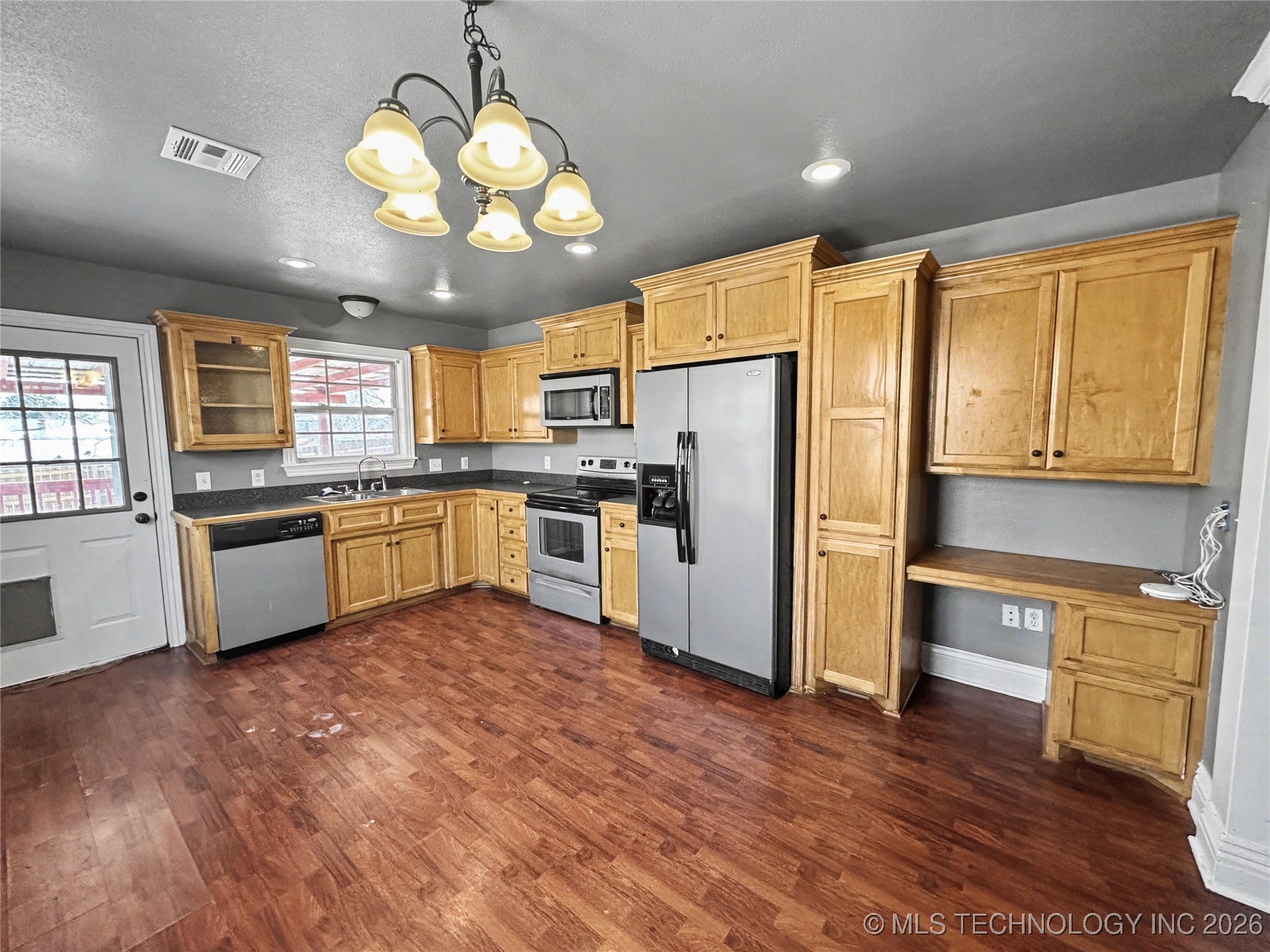 305 S Moccasin Avenue Property Photo 14