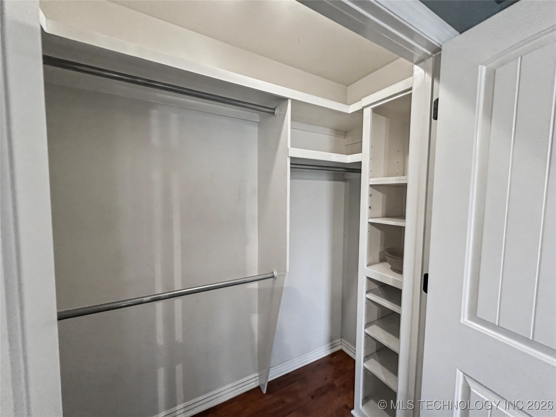 305 S Moccasin Avenue Property Photo 22