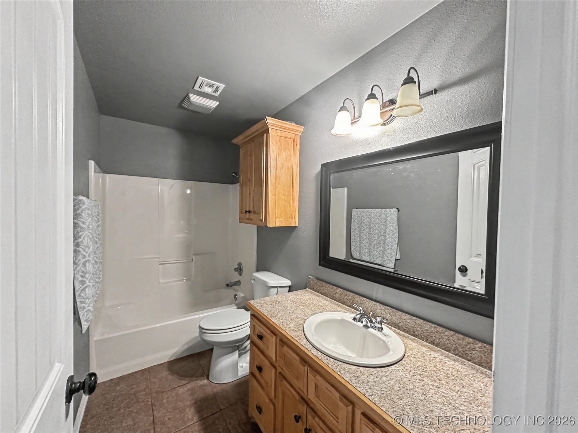 305 S Moccasin Avenue Property Photo 24