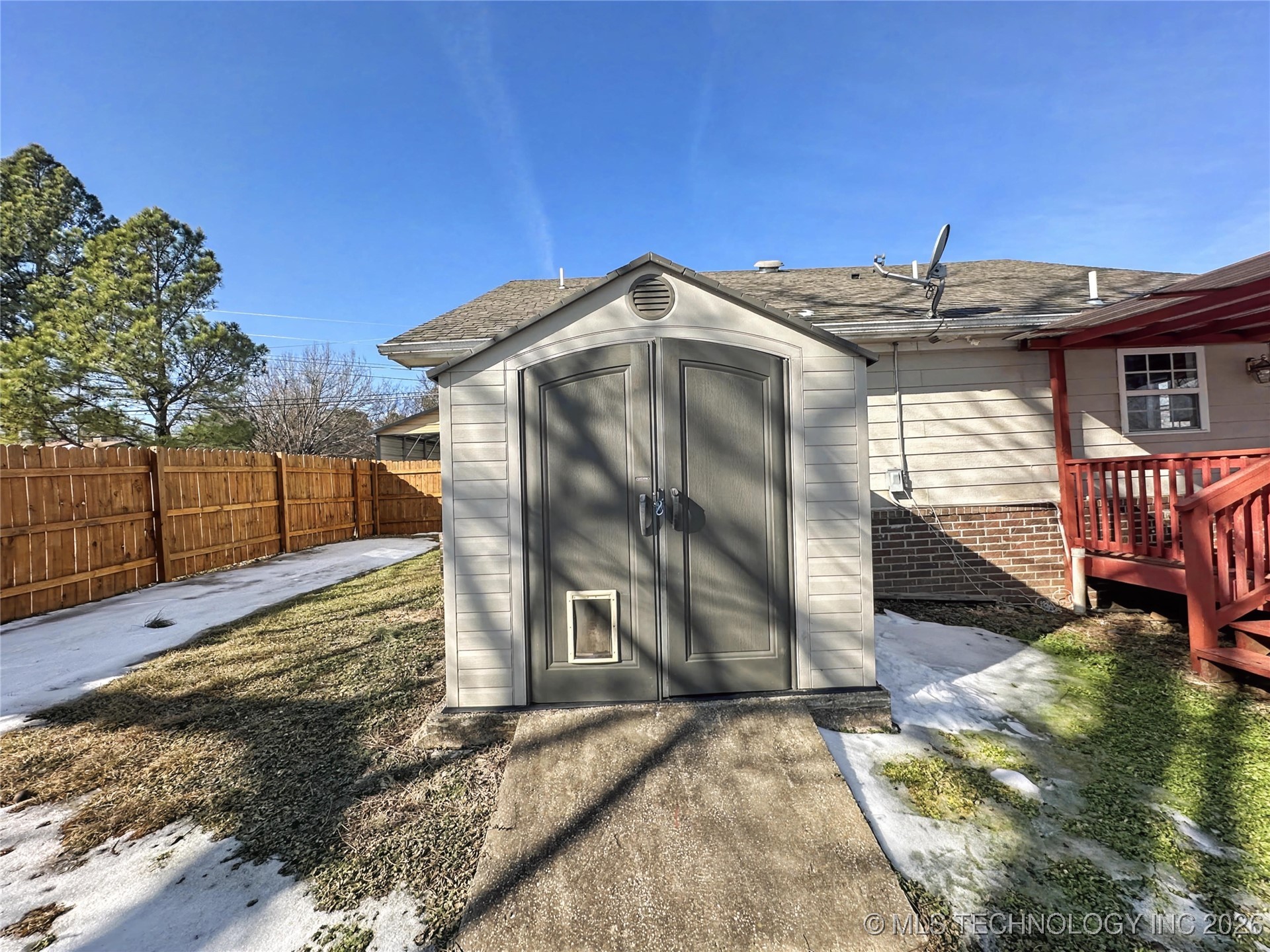 305 S Moccasin Avenue Property Photo 33
