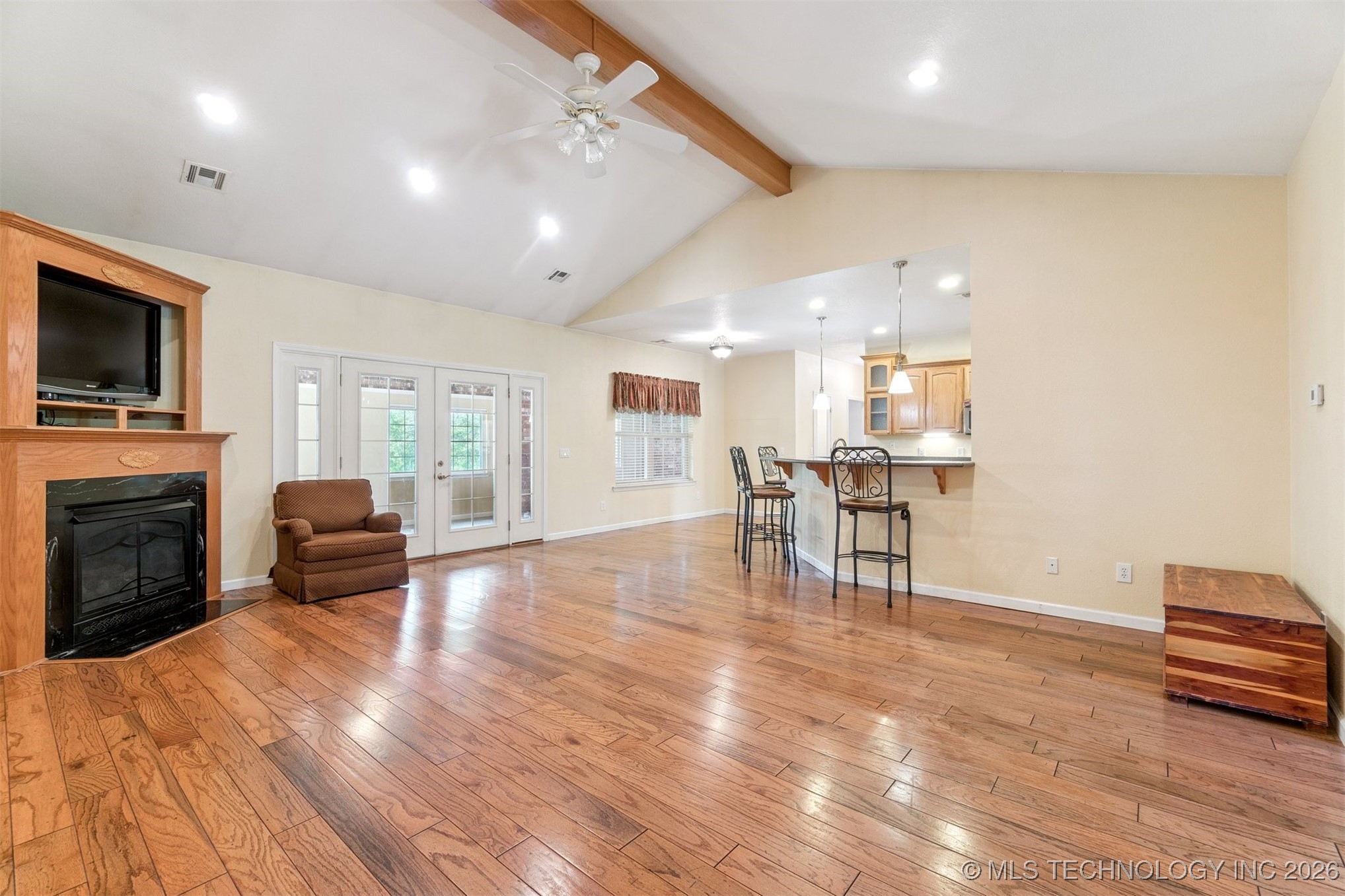 1701 N Skinner Avenue Property Photo 3