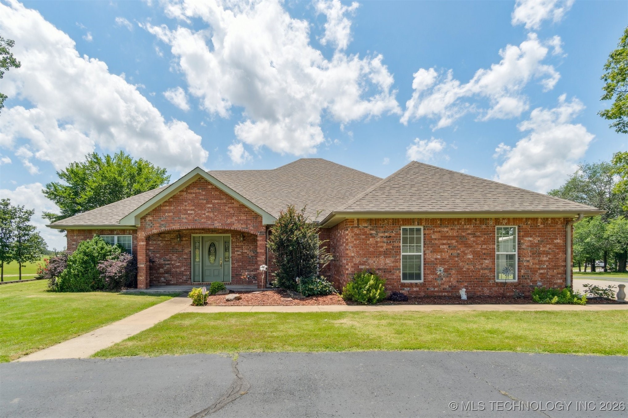 1701 N Skinner Avenue Property Photo 6