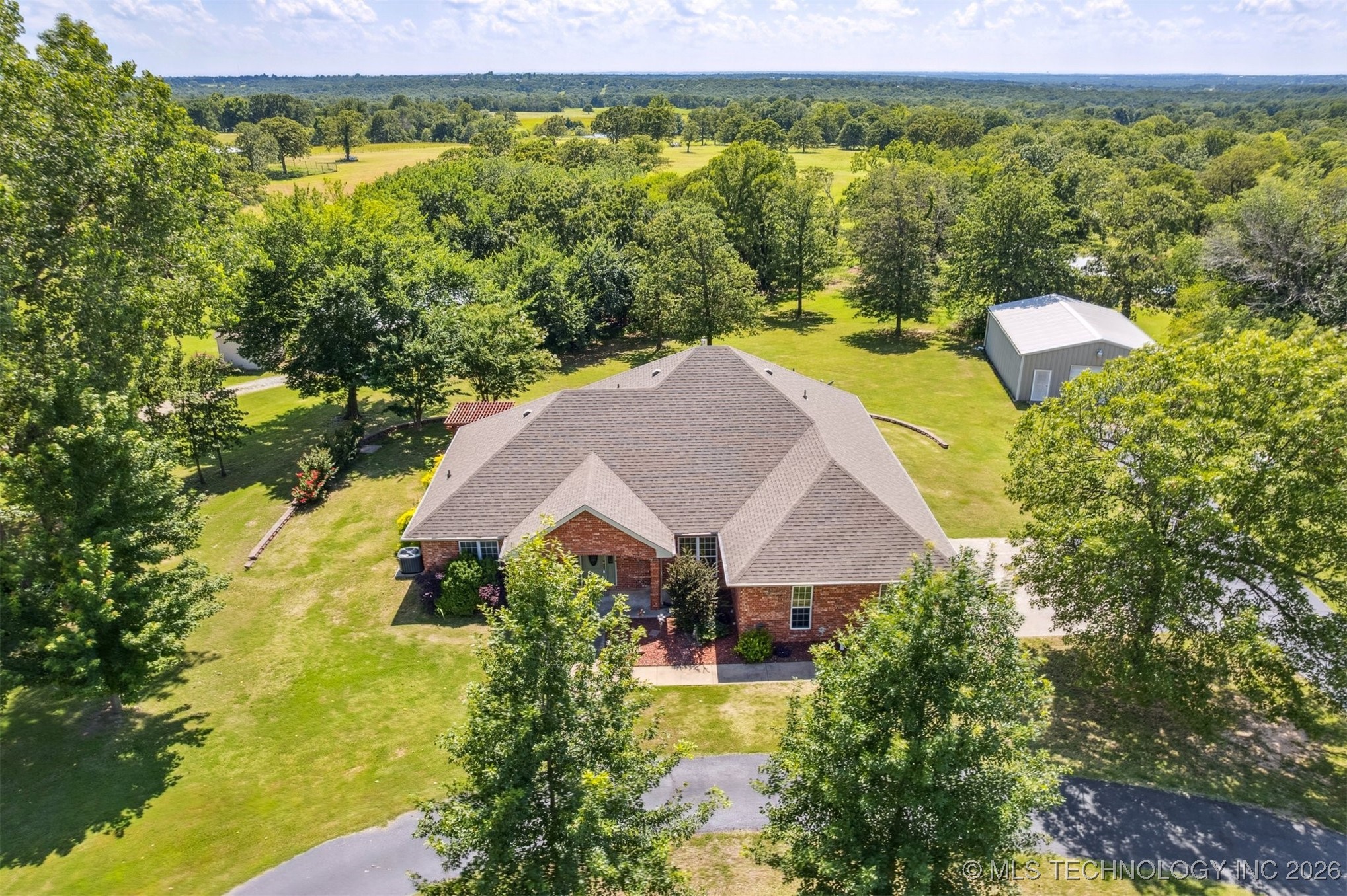 1701 N Skinner Avenue Property Photo 7