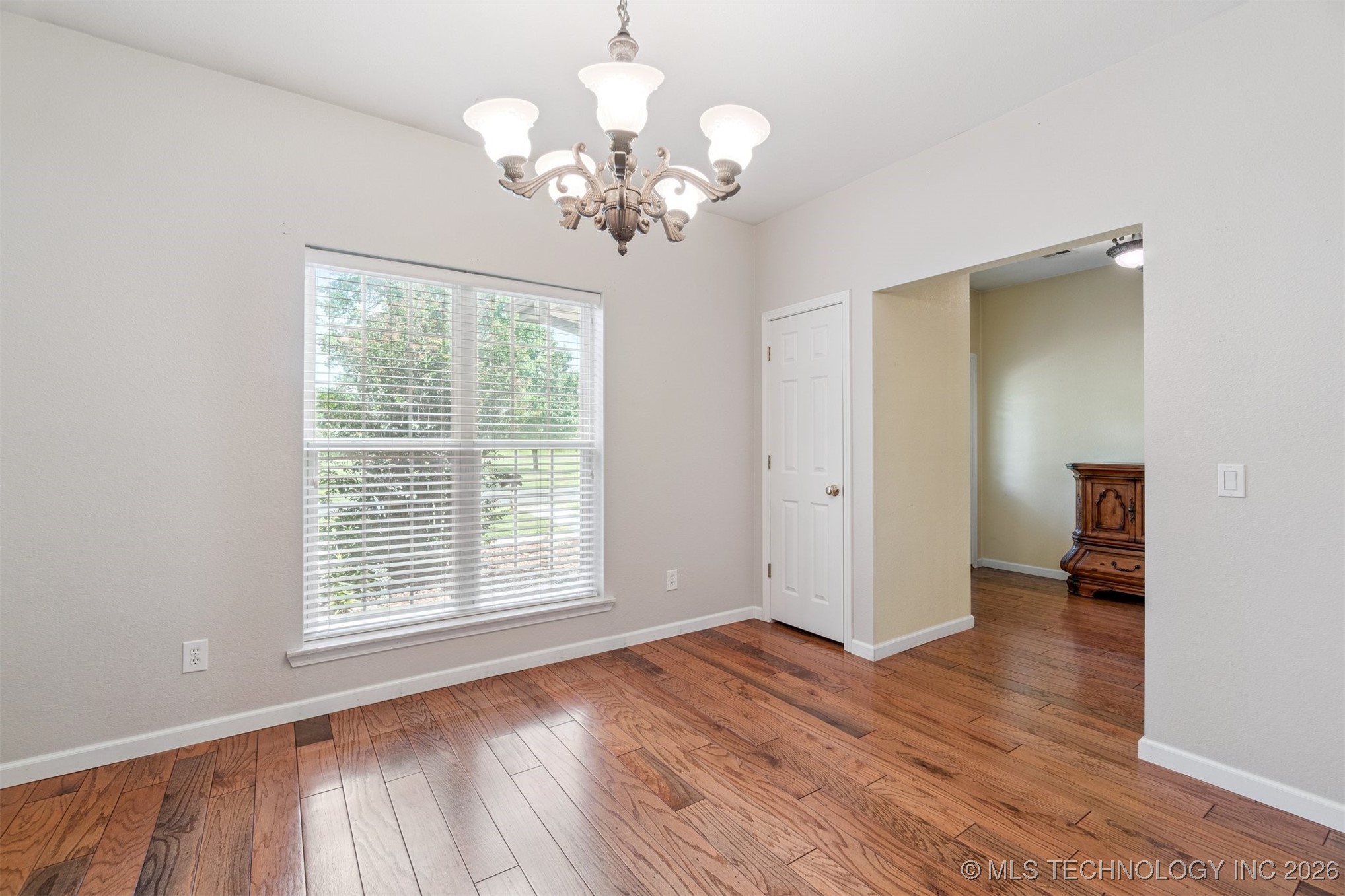 1701 N Skinner Avenue Property Photo 24