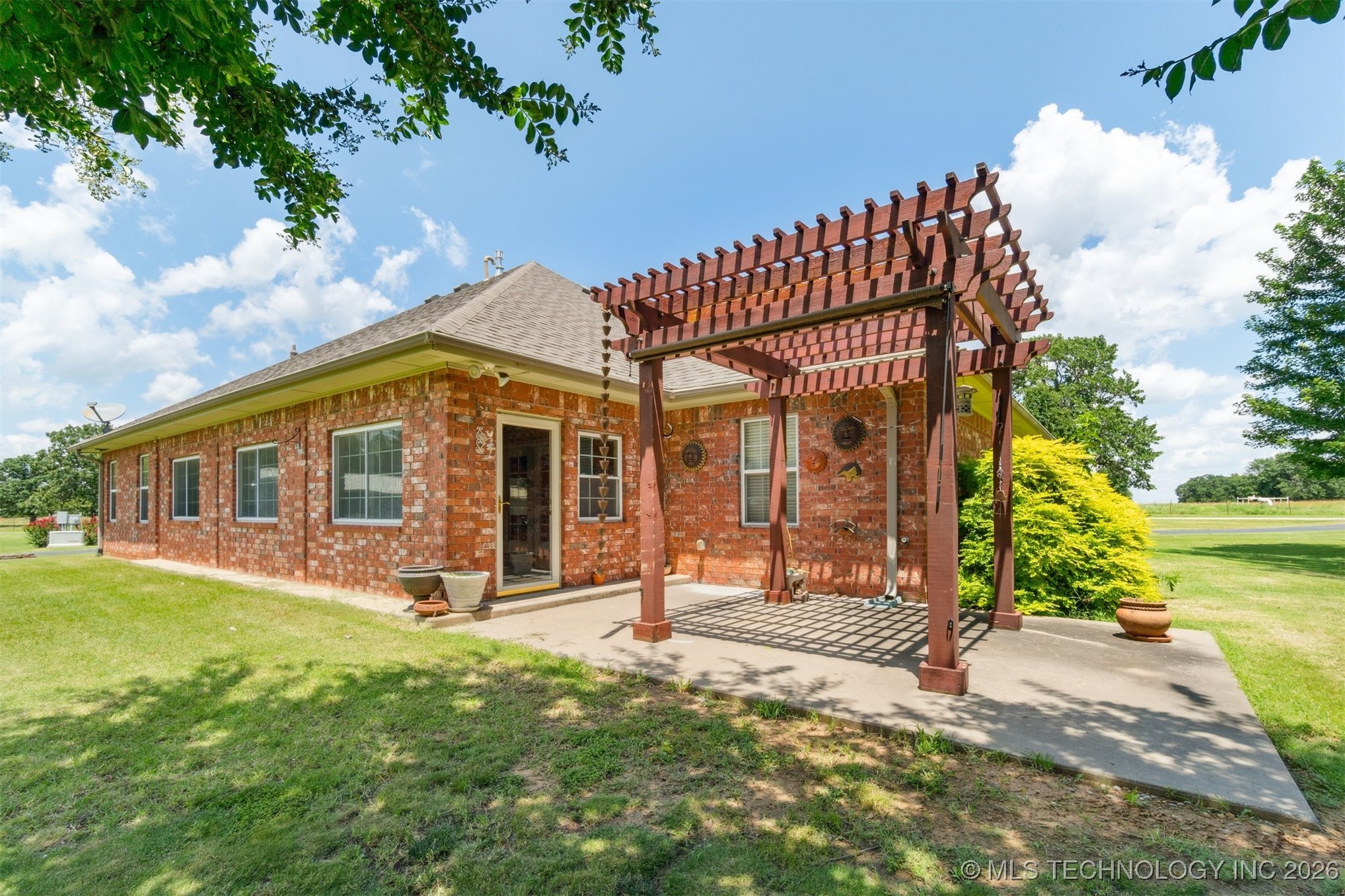 1701 N Skinner Avenue Property Photo 48