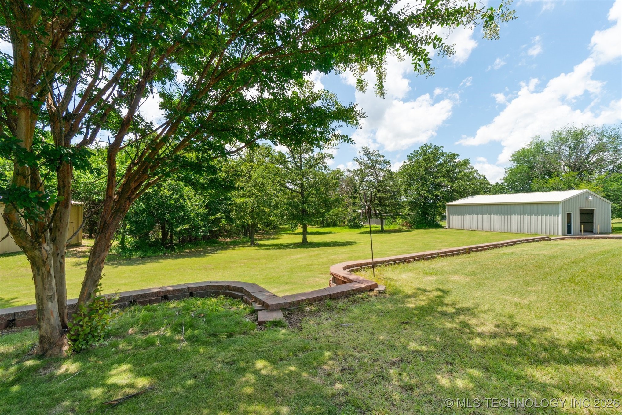 1701 N Skinner Avenue Property Photo 53