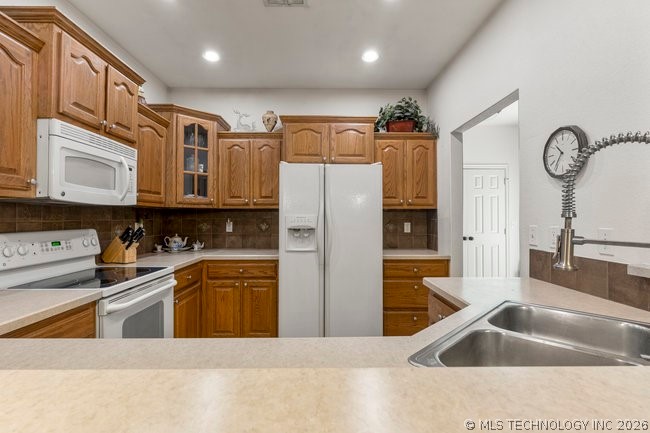 7409 S 84th East Avenue Property Photo 12