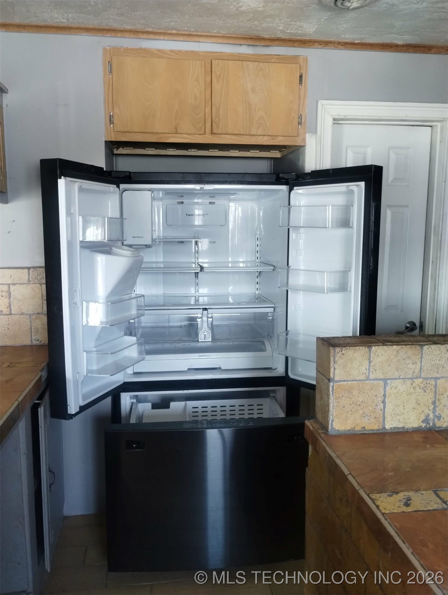 1035 N 89th East Avenue Property Photo 11