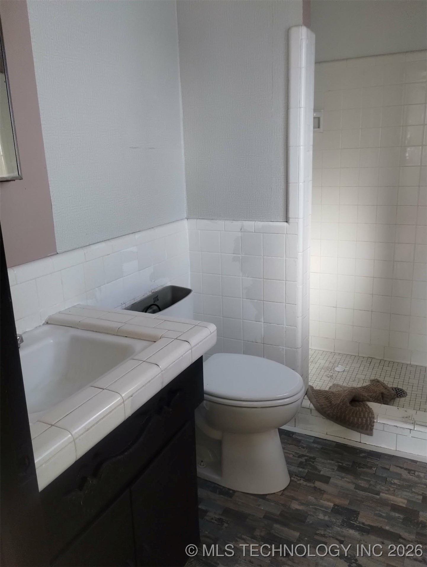 1035 N 89th East Avenue Property Photo 19