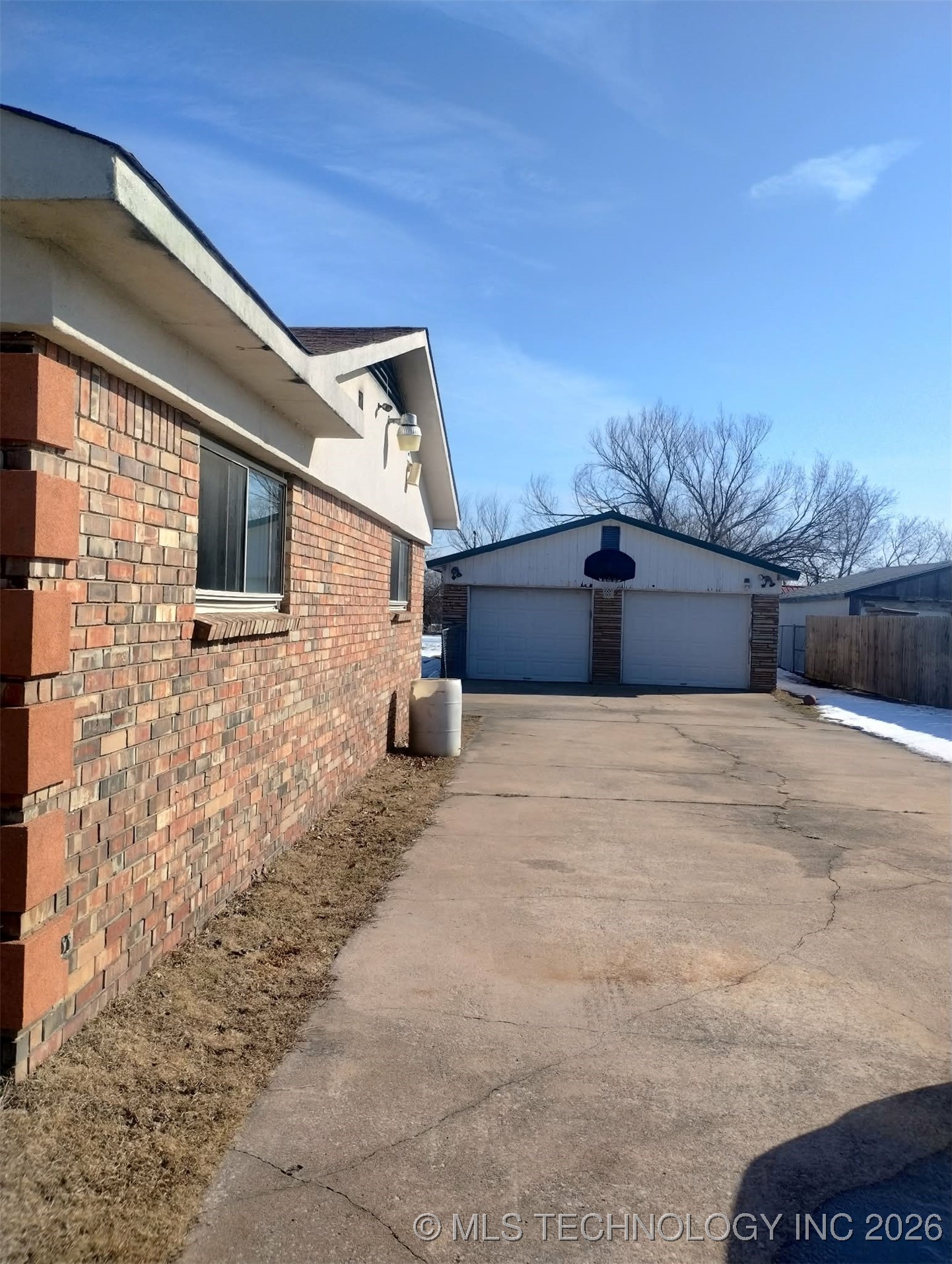 1035 N 89th East Avenue Property Photo 25