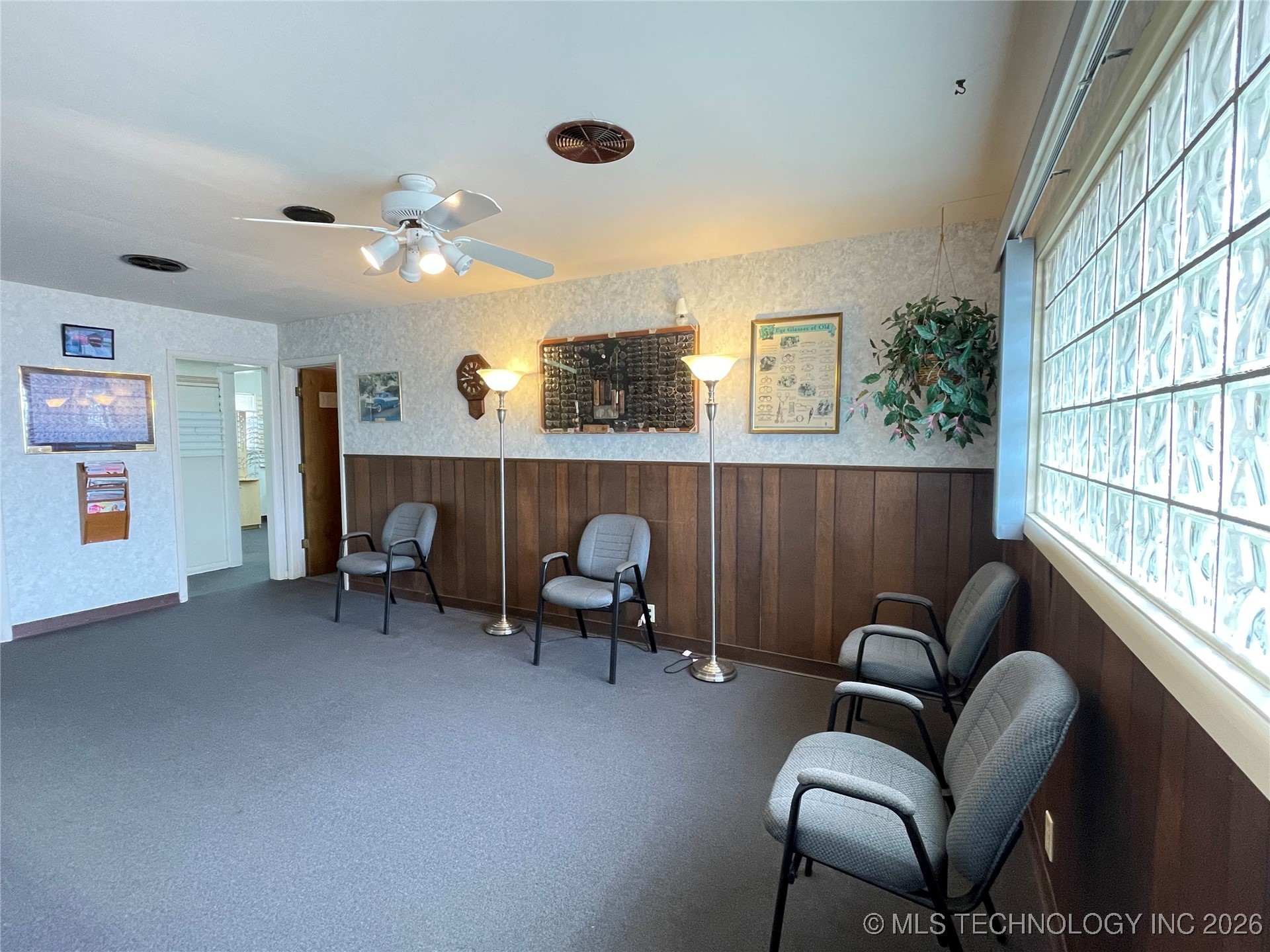 112 S Highland Avenue Property Photo 4