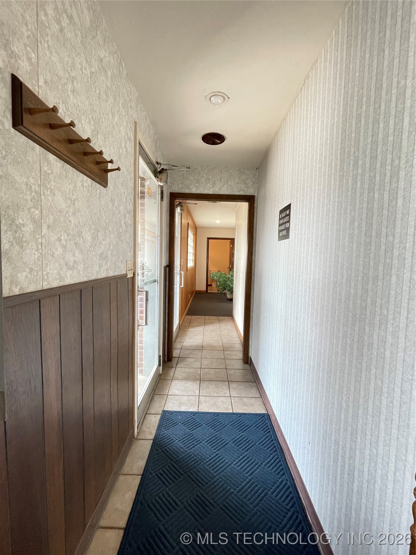 112 S Highland Avenue Property Photo 6