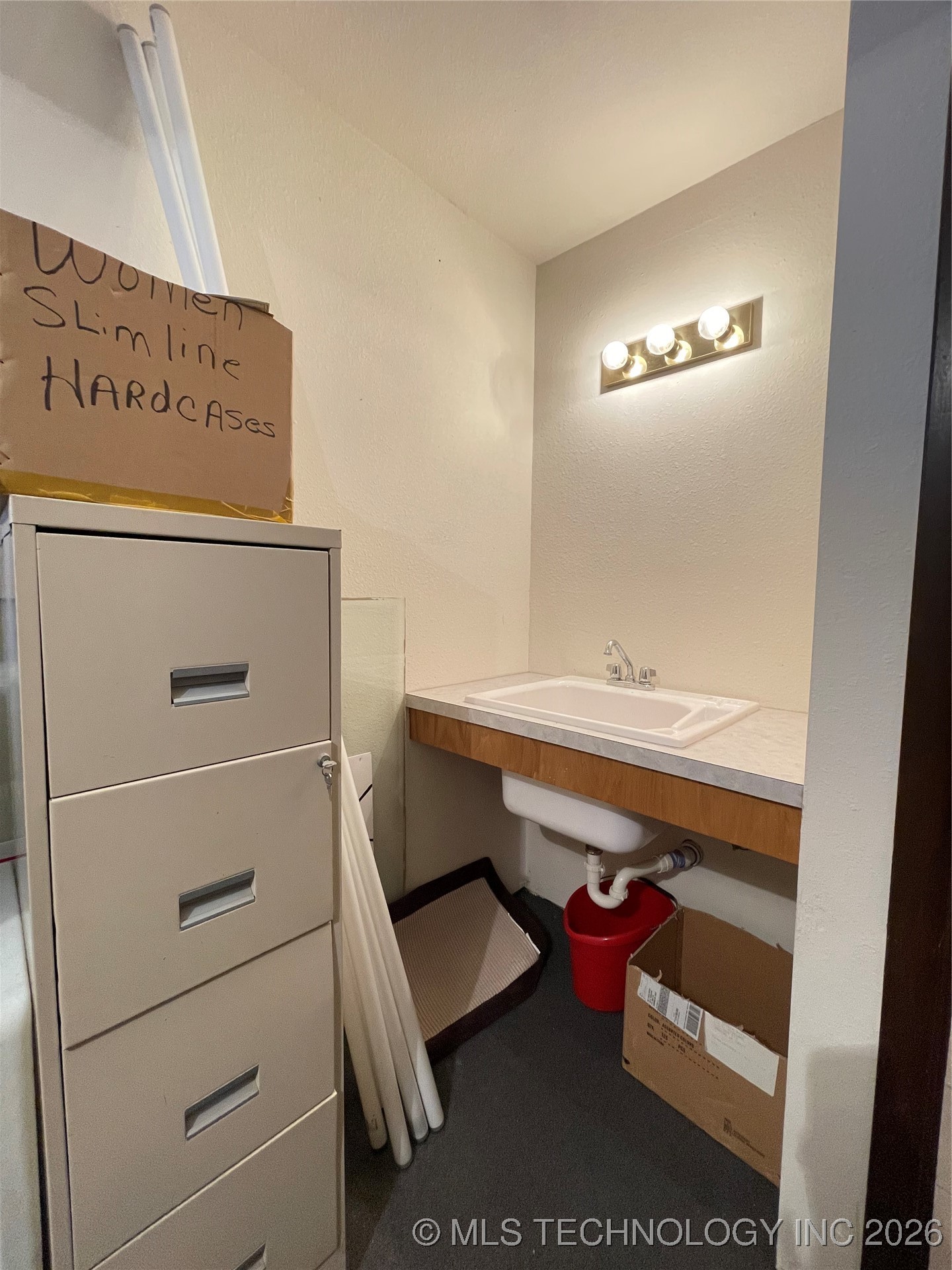 112 S Highland Avenue Property Photo 20