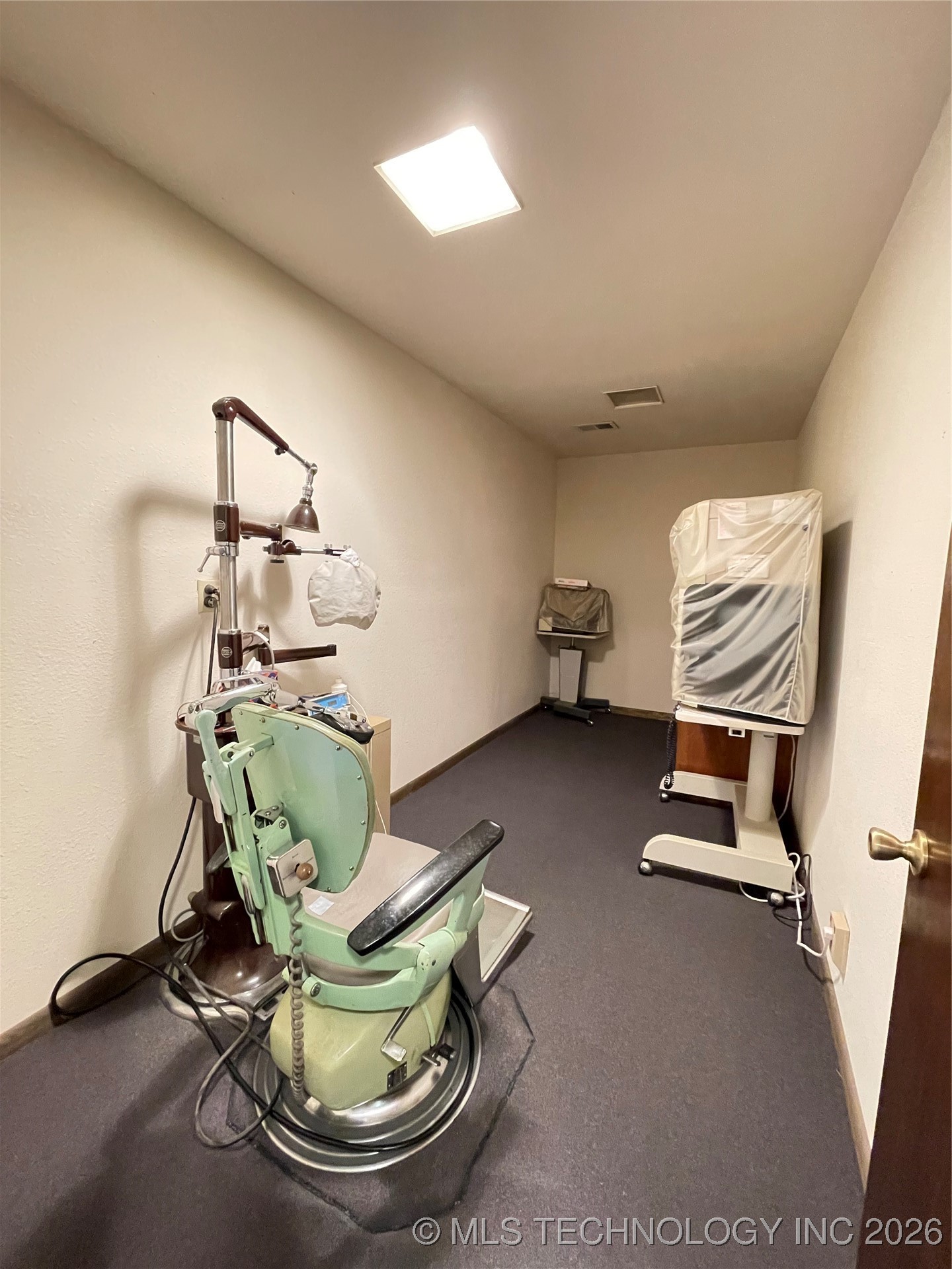 112 S Highland Avenue Property Photo 24