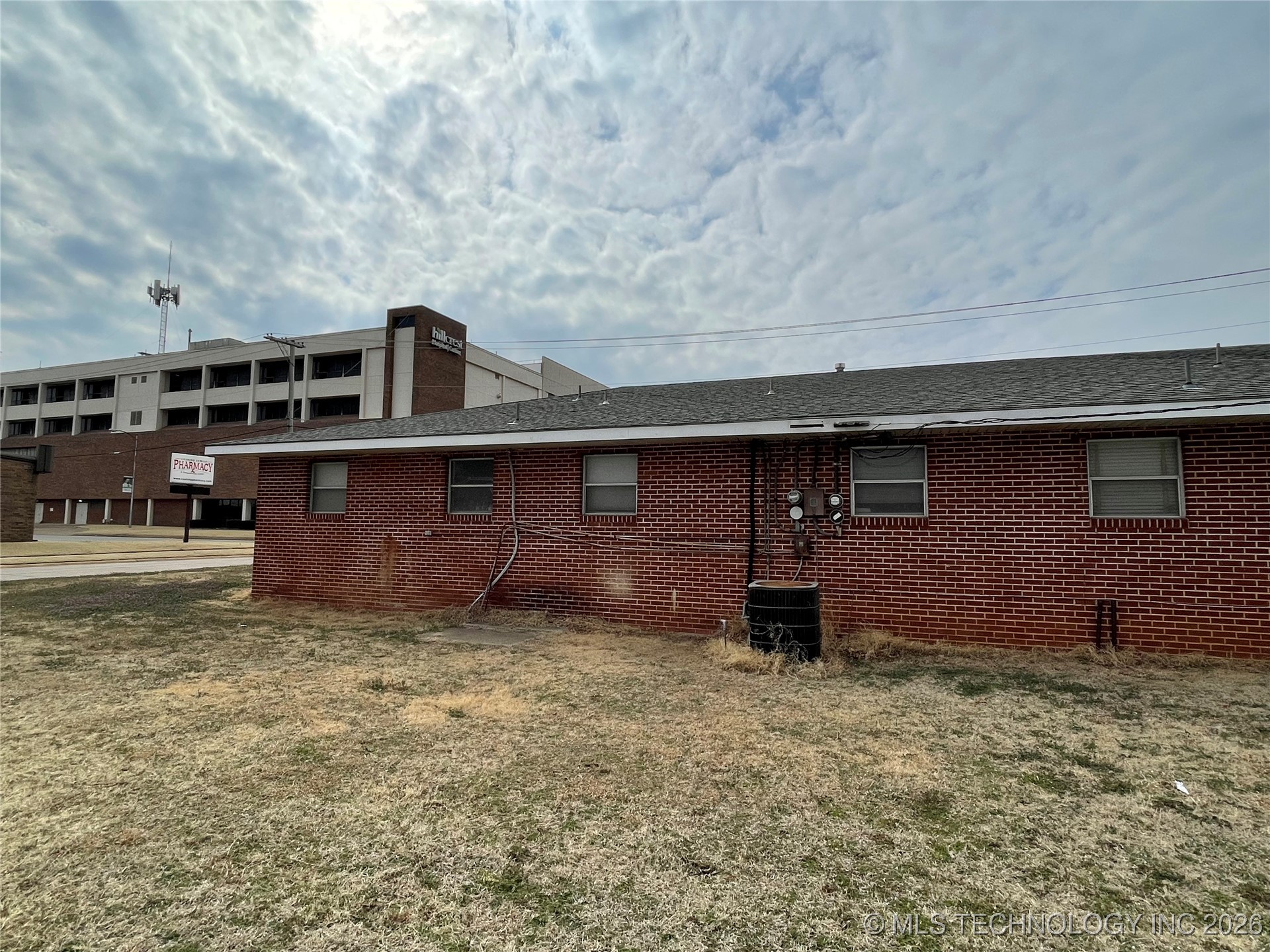 112 S Highland Avenue Property Photo 36