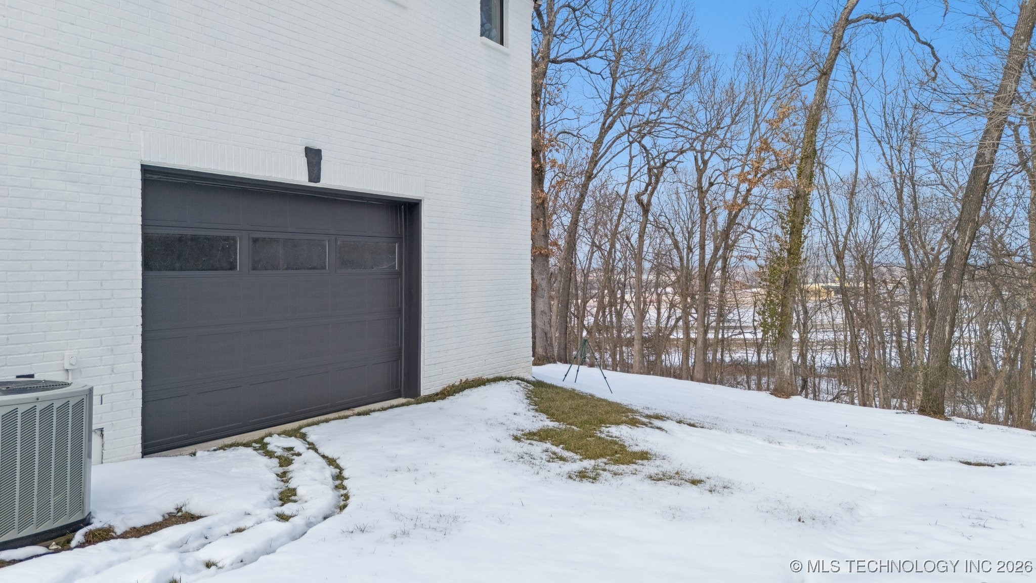 22755 Woodridge Drive Property Photo 8