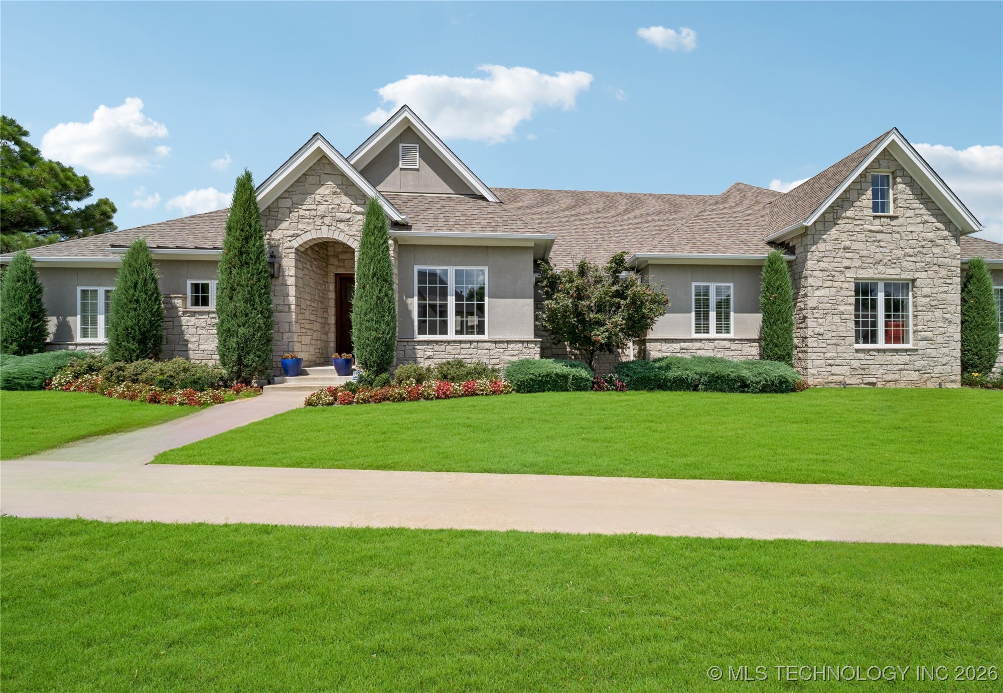 644 W 77th Place Property Photo 1