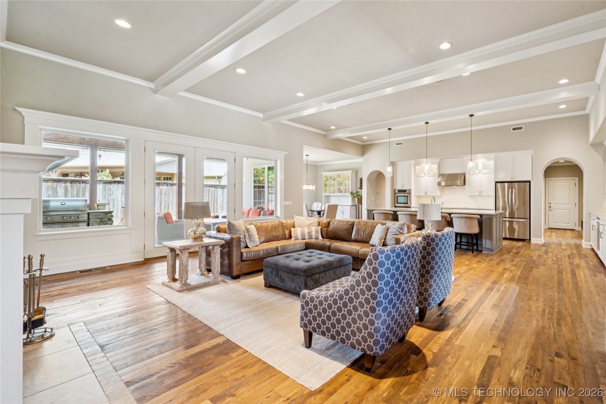 644 W 77th Place Property Photo 11