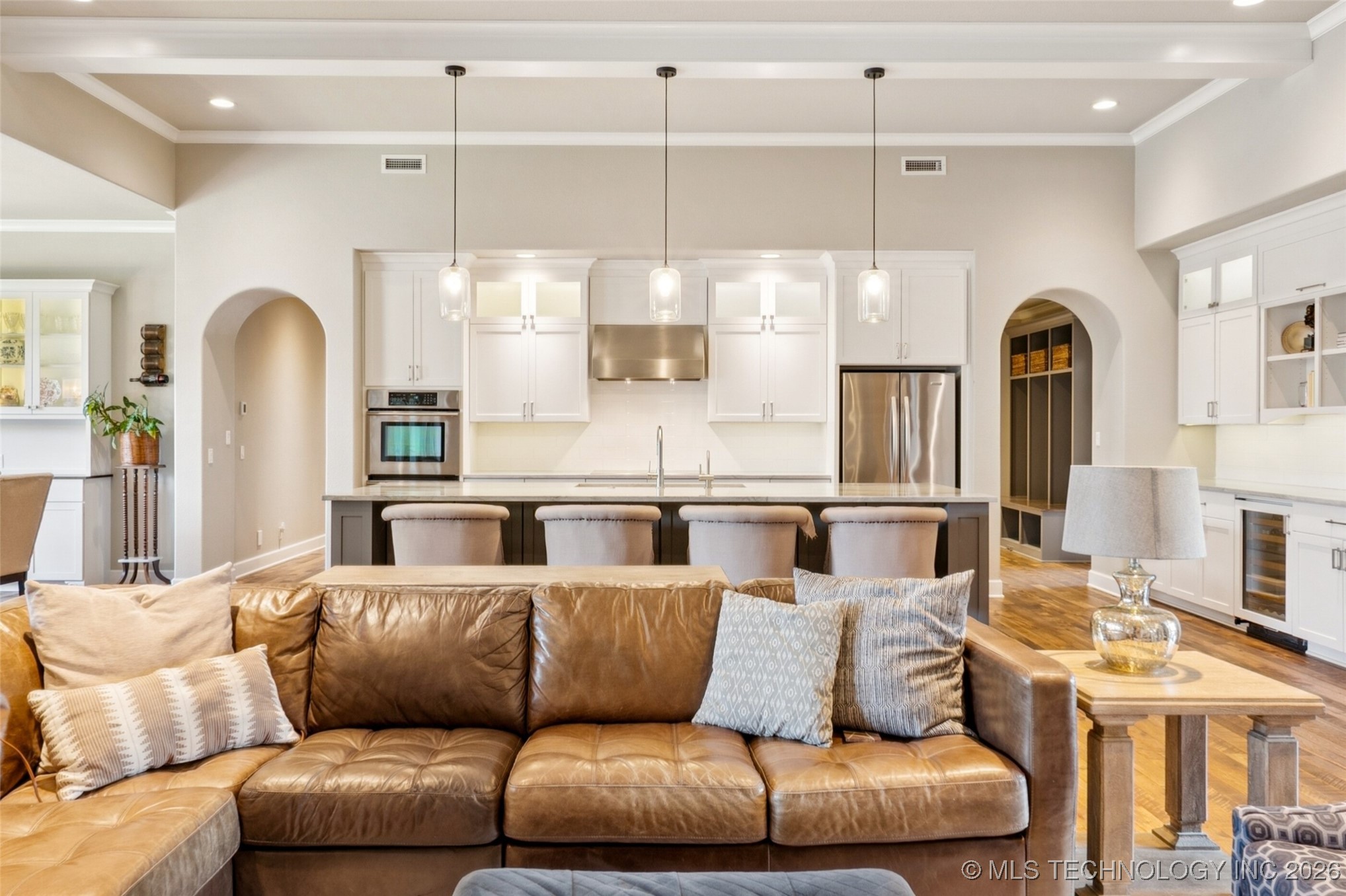 644 W 77th Place Property Photo 12