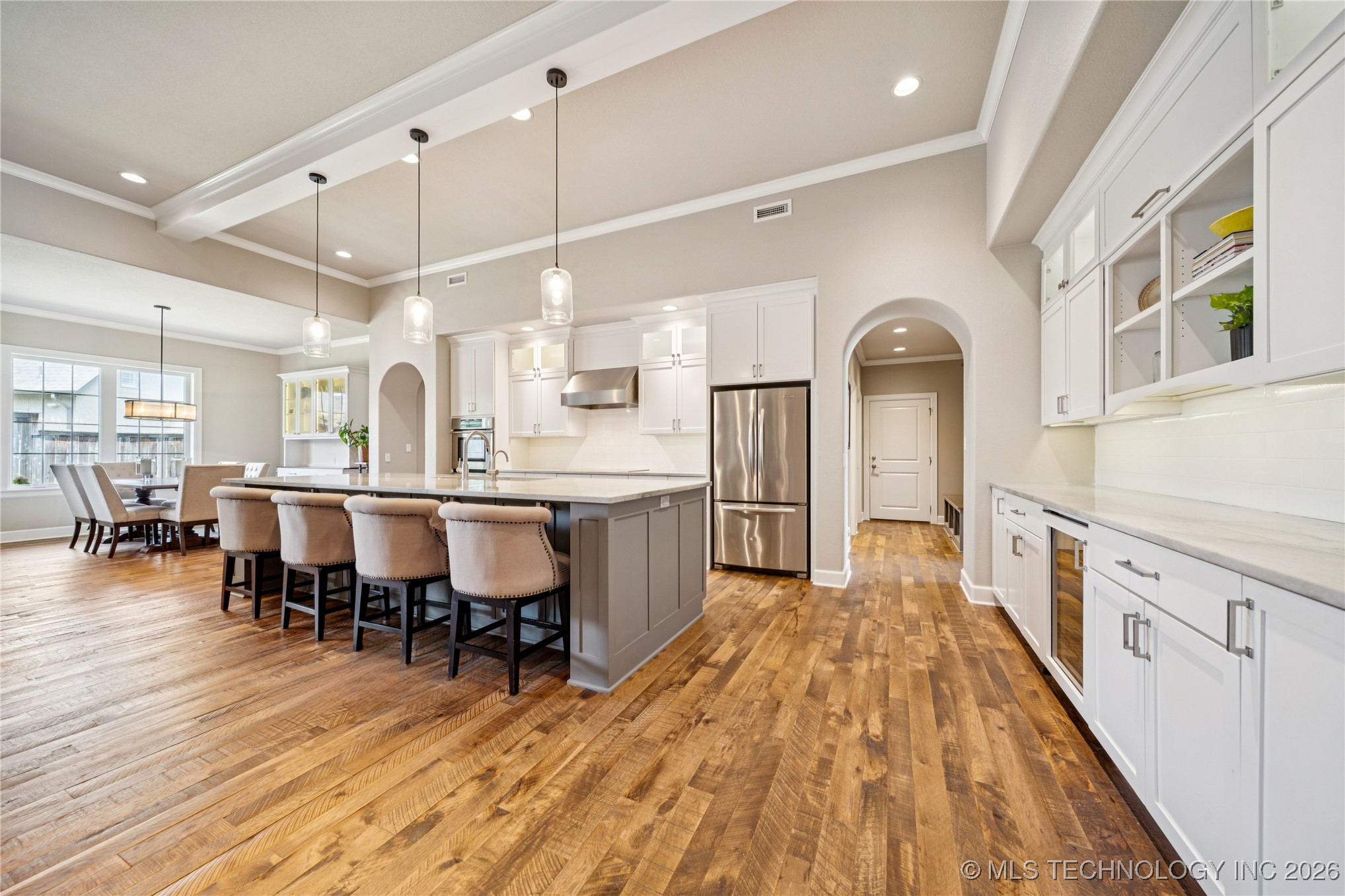 644 W 77th Place Property Photo 13