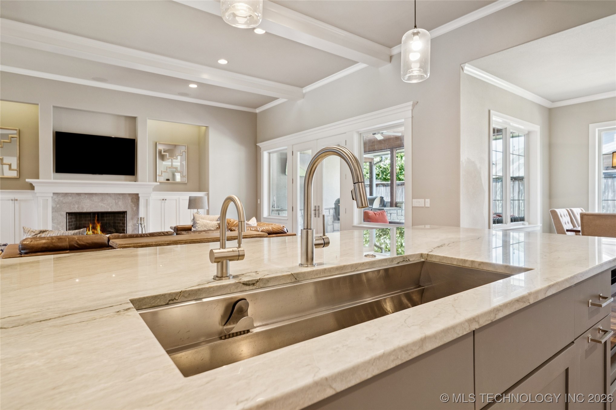 644 W 77th Place Property Photo 17