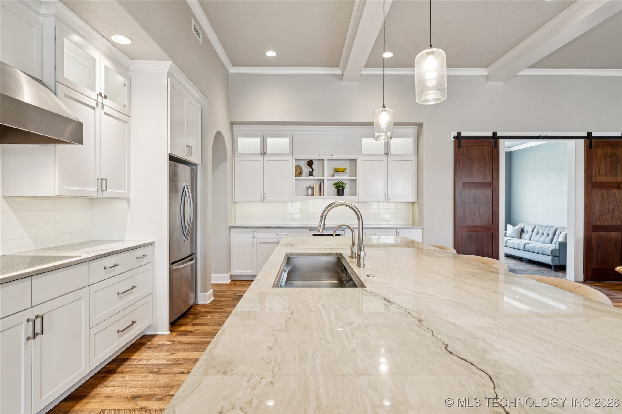 644 W 77th Place Property Photo 19