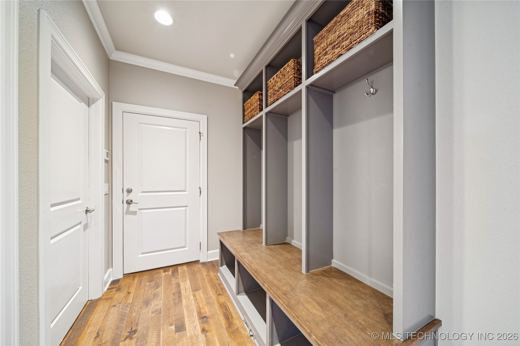 644 W 77th Place Property Photo 50