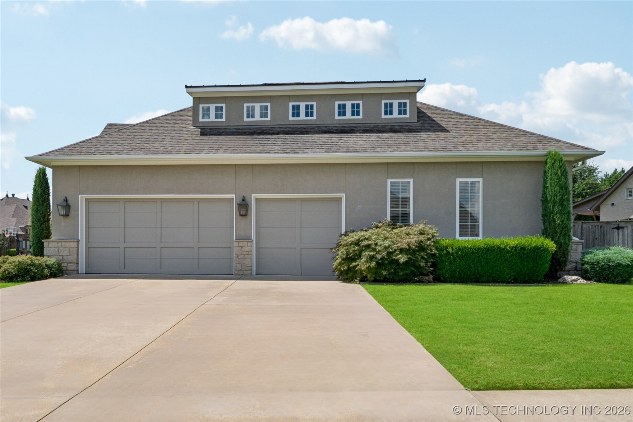 644 W 77th Place Property Photo 55