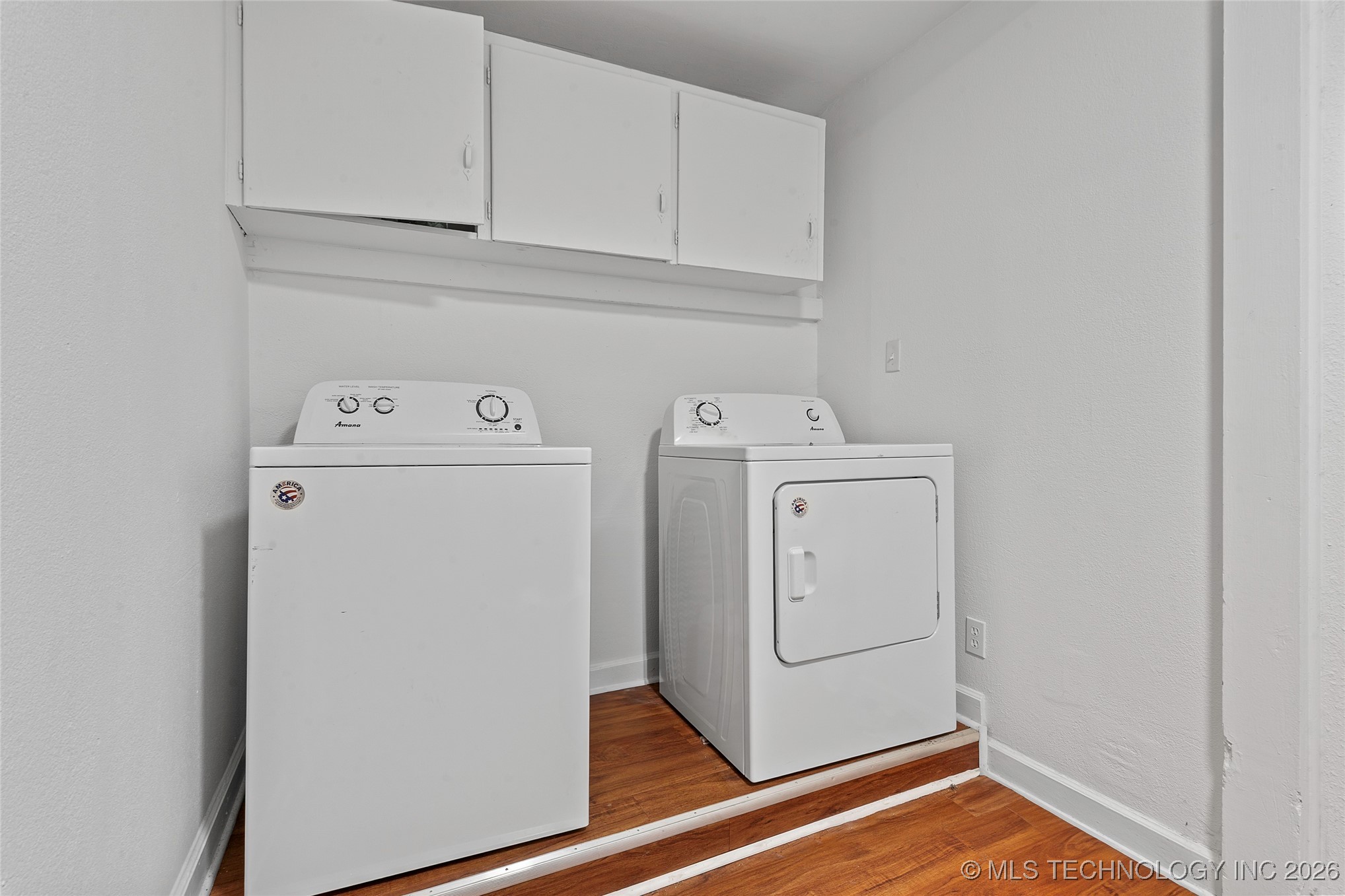 818 Northwest Boulevard Property Photo 10