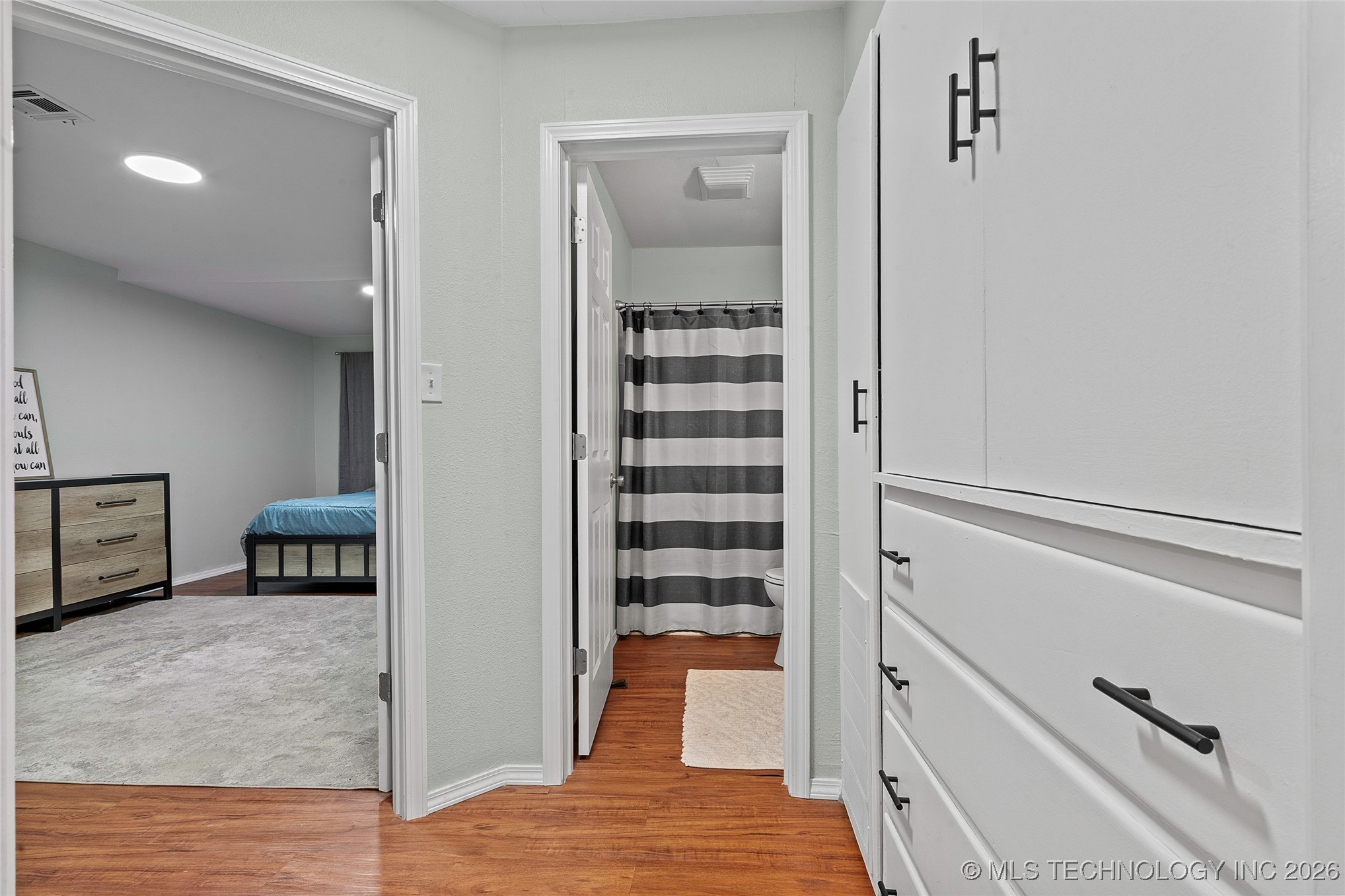 818 Northwest Boulevard Property Photo 11