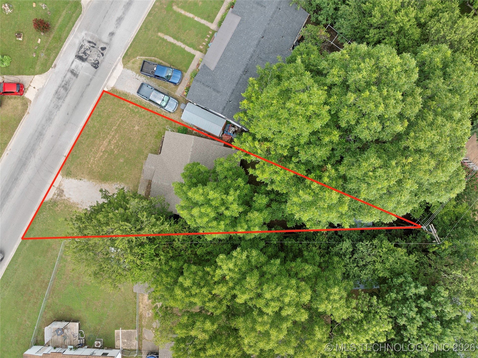 818 Northwest Boulevard Property Photo 25