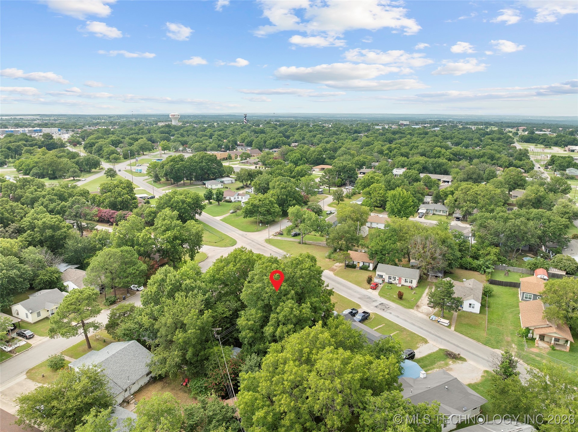 818 Northwest Boulevard Property Photo 29