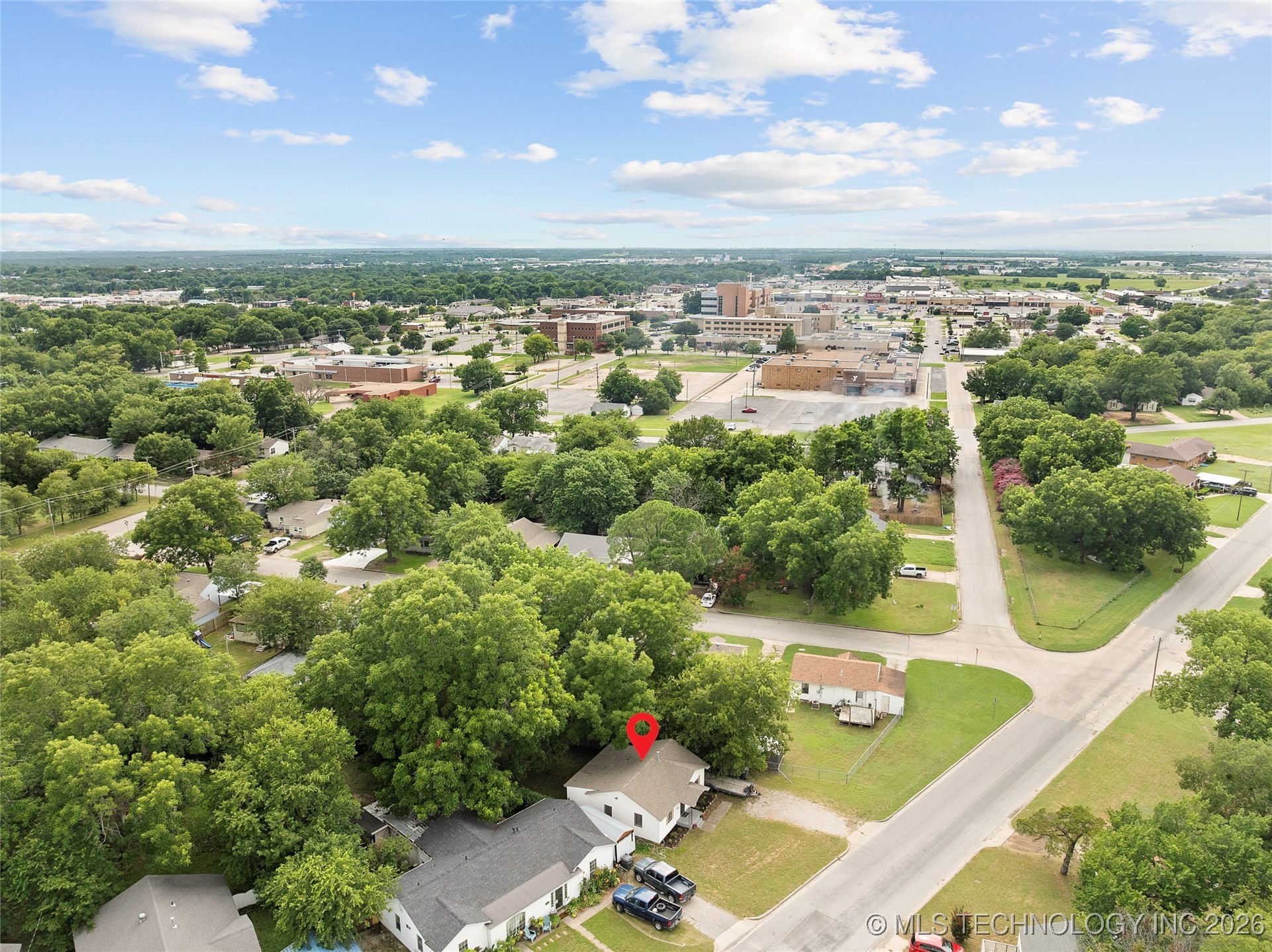 818 Northwest Boulevard Property Photo 30