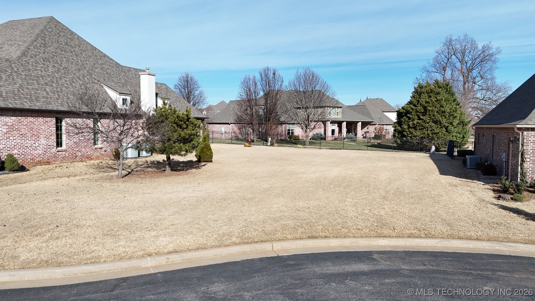 9555 E 109th Street Property Photo 5