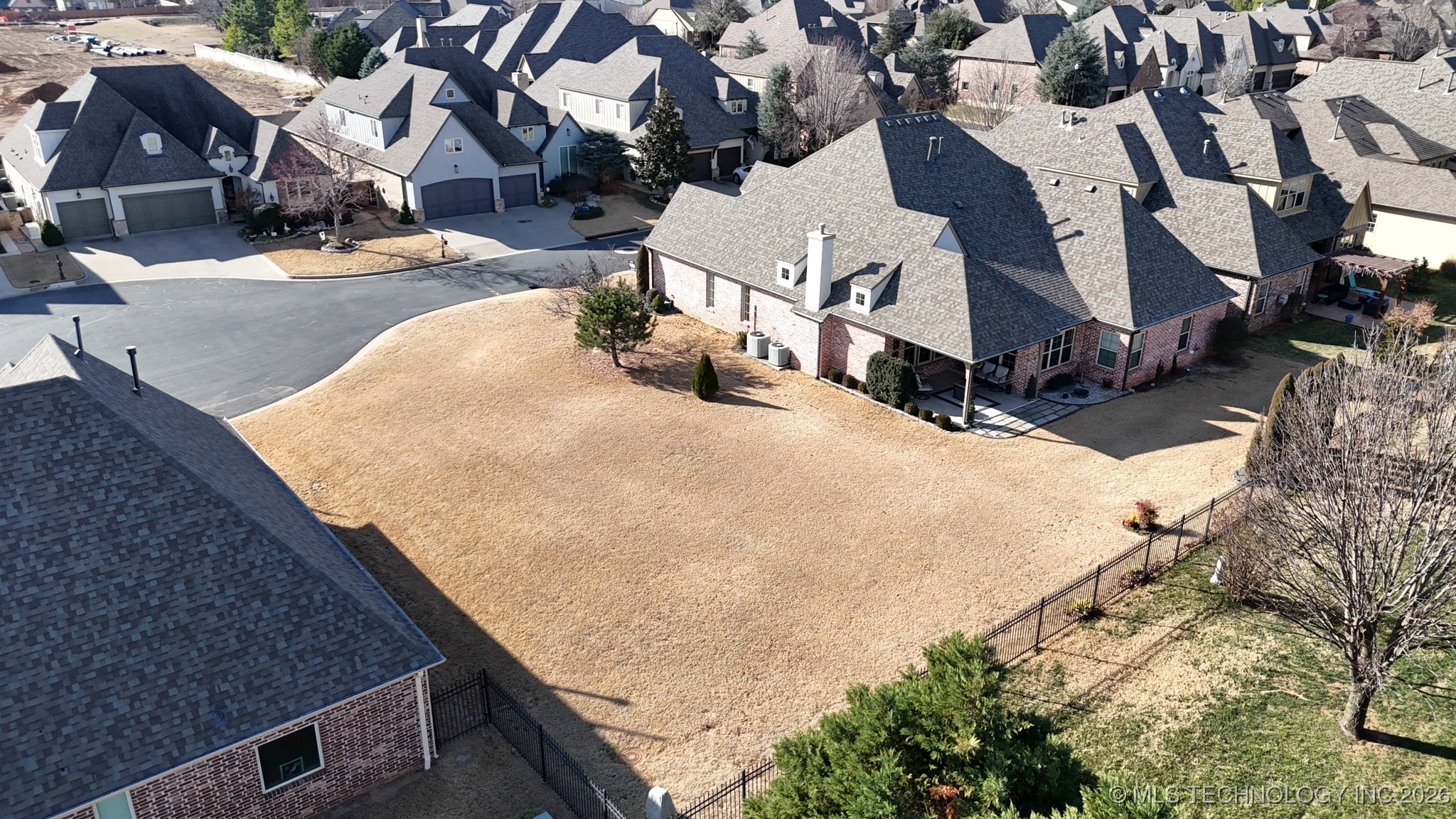 9555 E 109th Street Property Photo 6