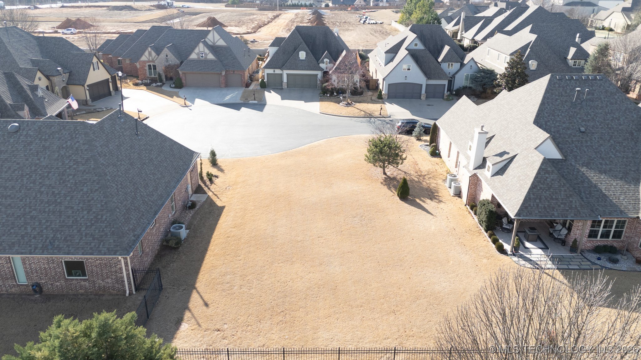 9555 E 109th Street Property Photo 8