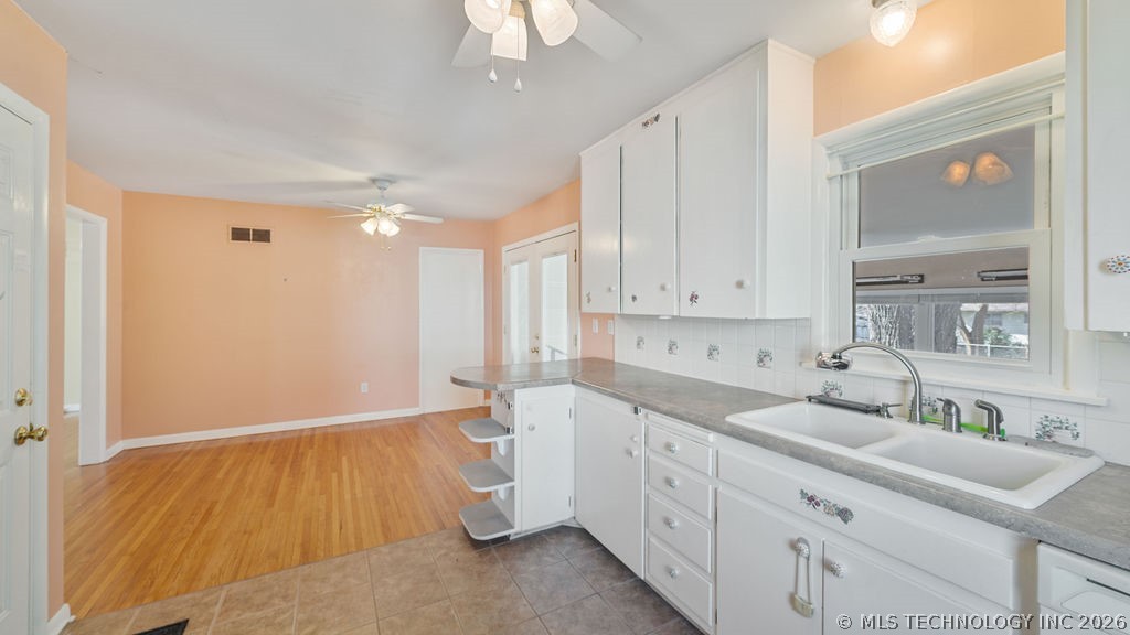 1606 S Ash Avenue Property Photo 22
