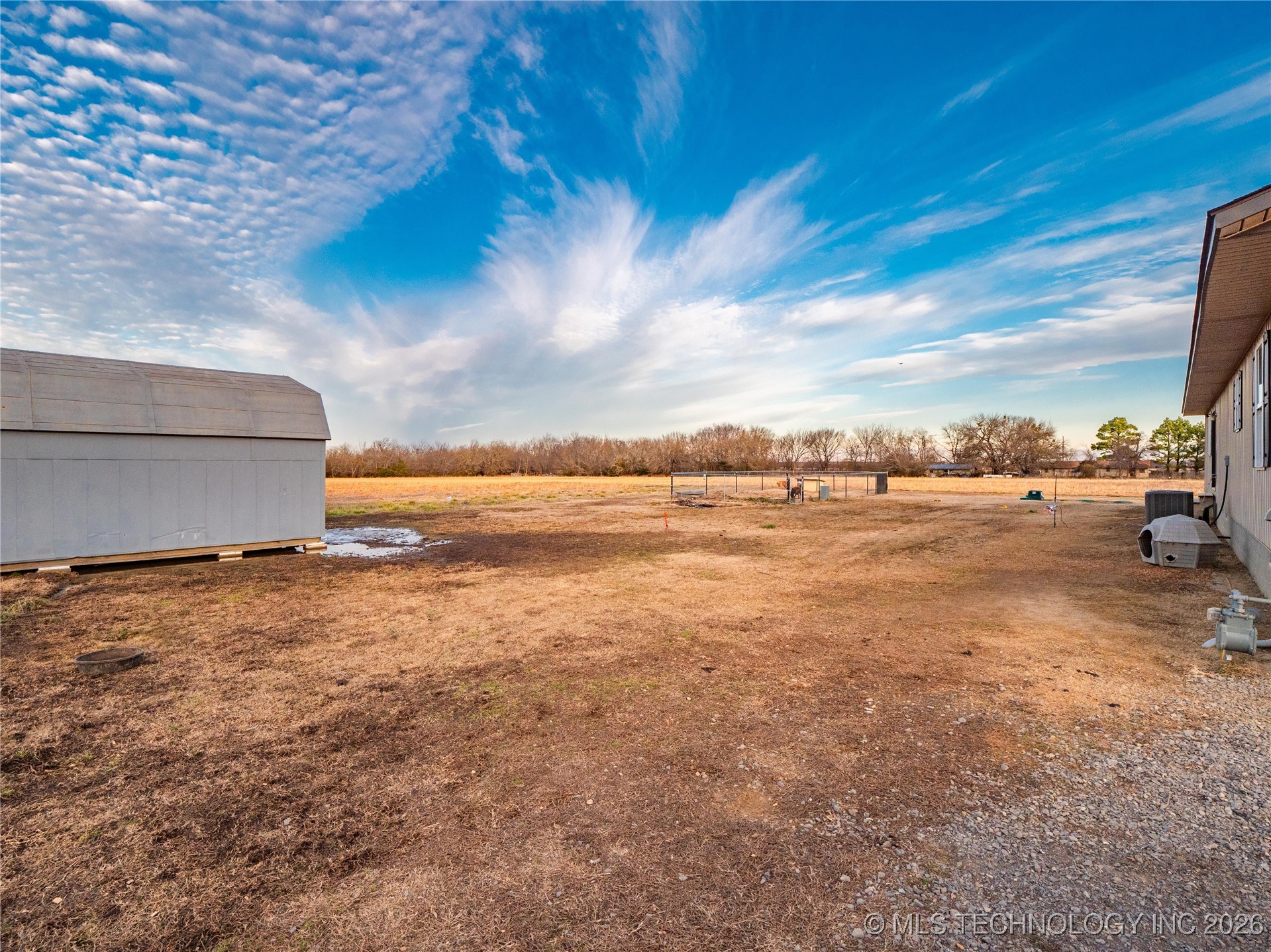 609 1st Street Property Photo 4