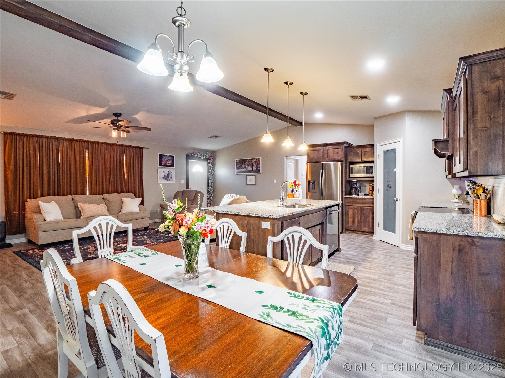 609 1st Street Property Photo 11