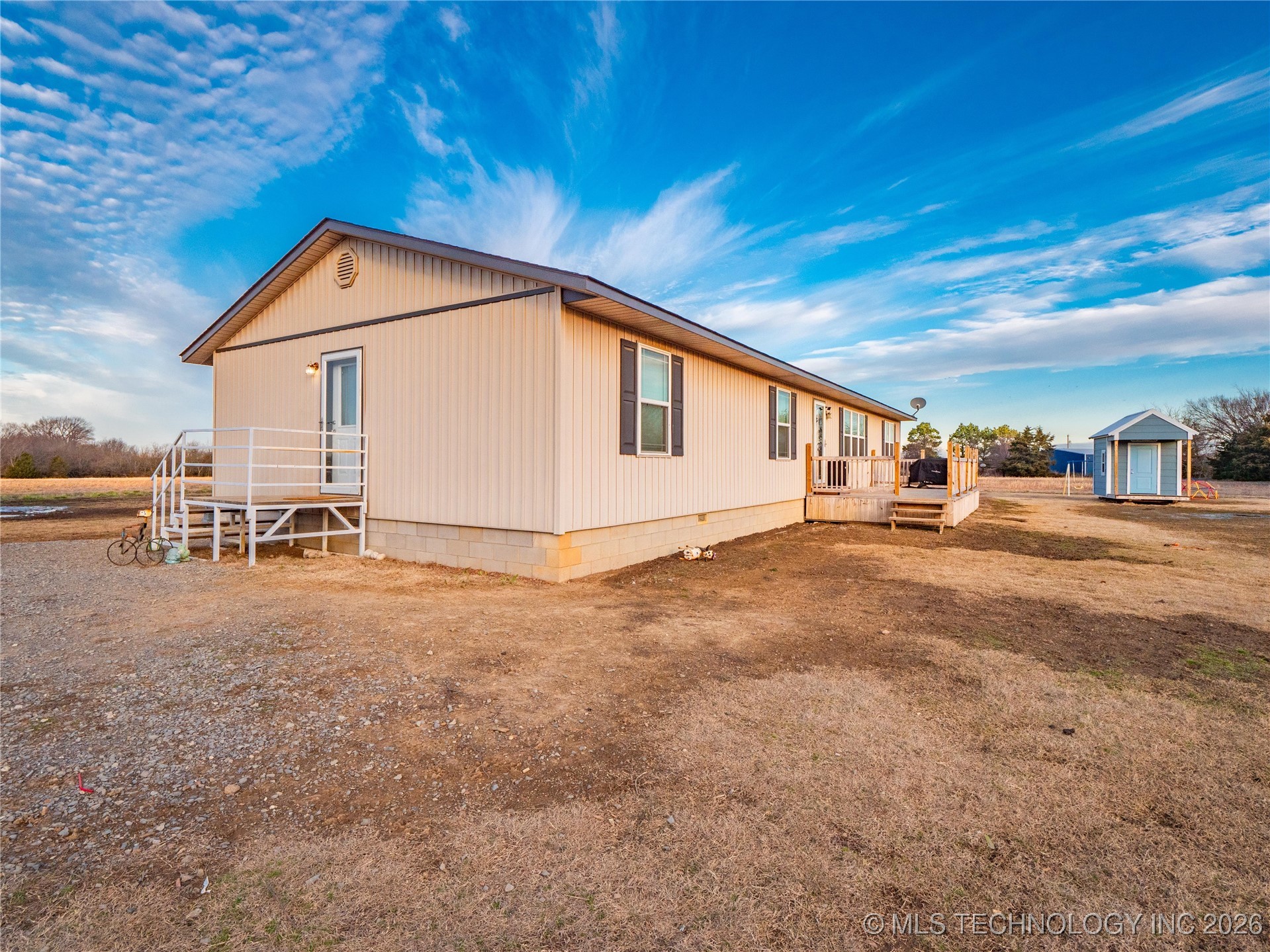 609 1st Street Property Photo 38