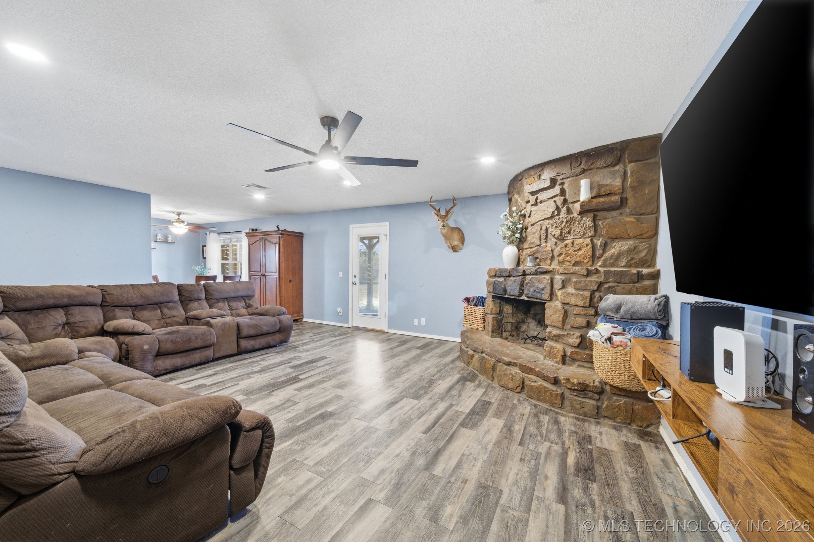 23805 E 103rd Place Property Photo 5