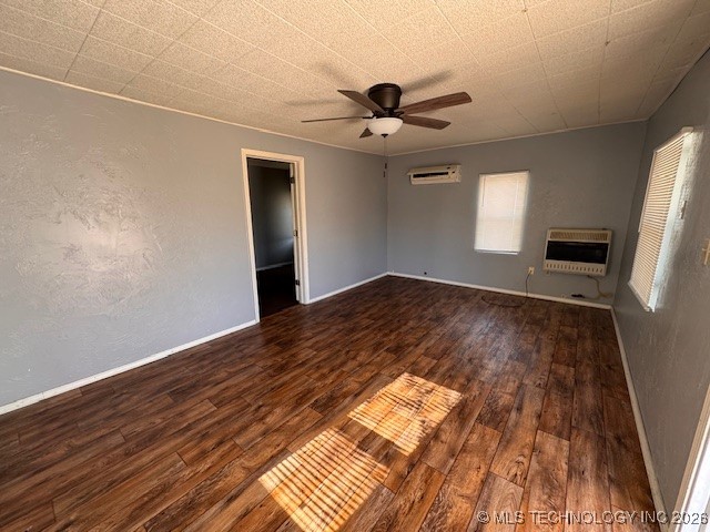 321 S Oak Property Photo 2