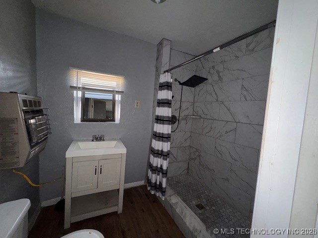 321 S Oak Property Photo 5